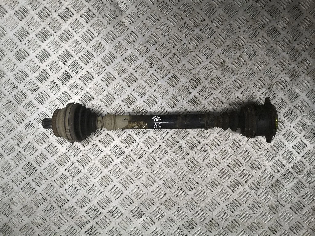 Front driveshaft – right
