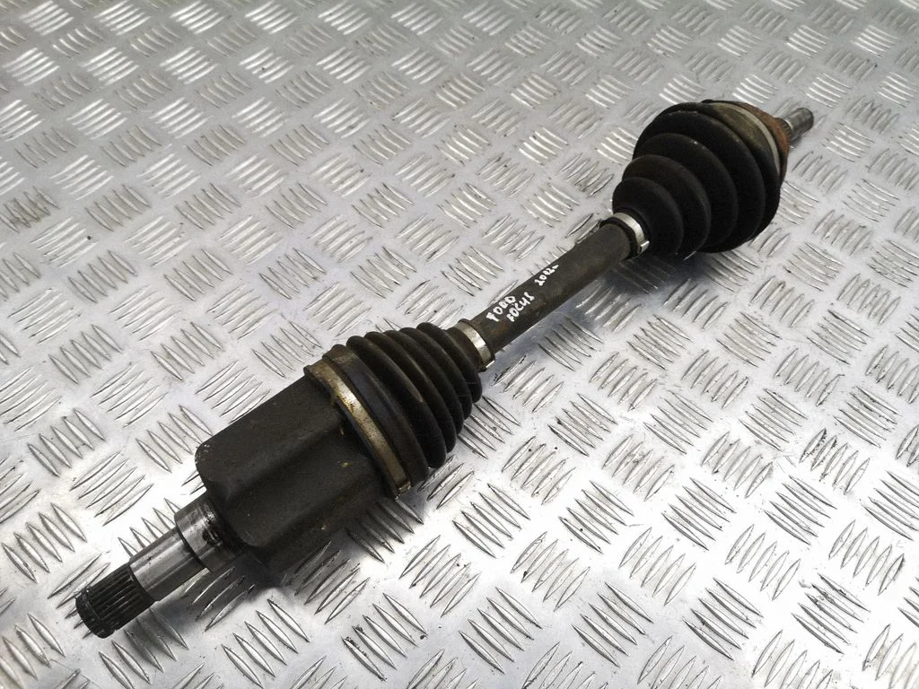 Front driveshaft – left