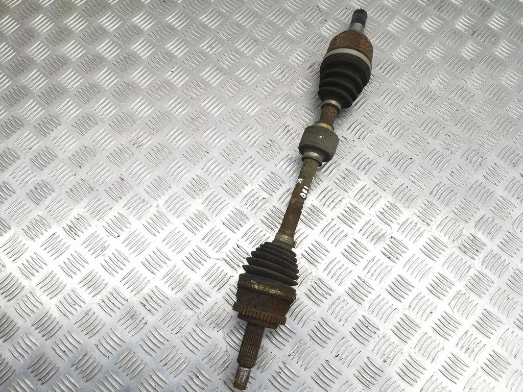 Front driveshaft – left