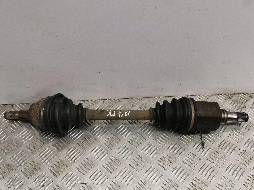 Front driveshaft – left
