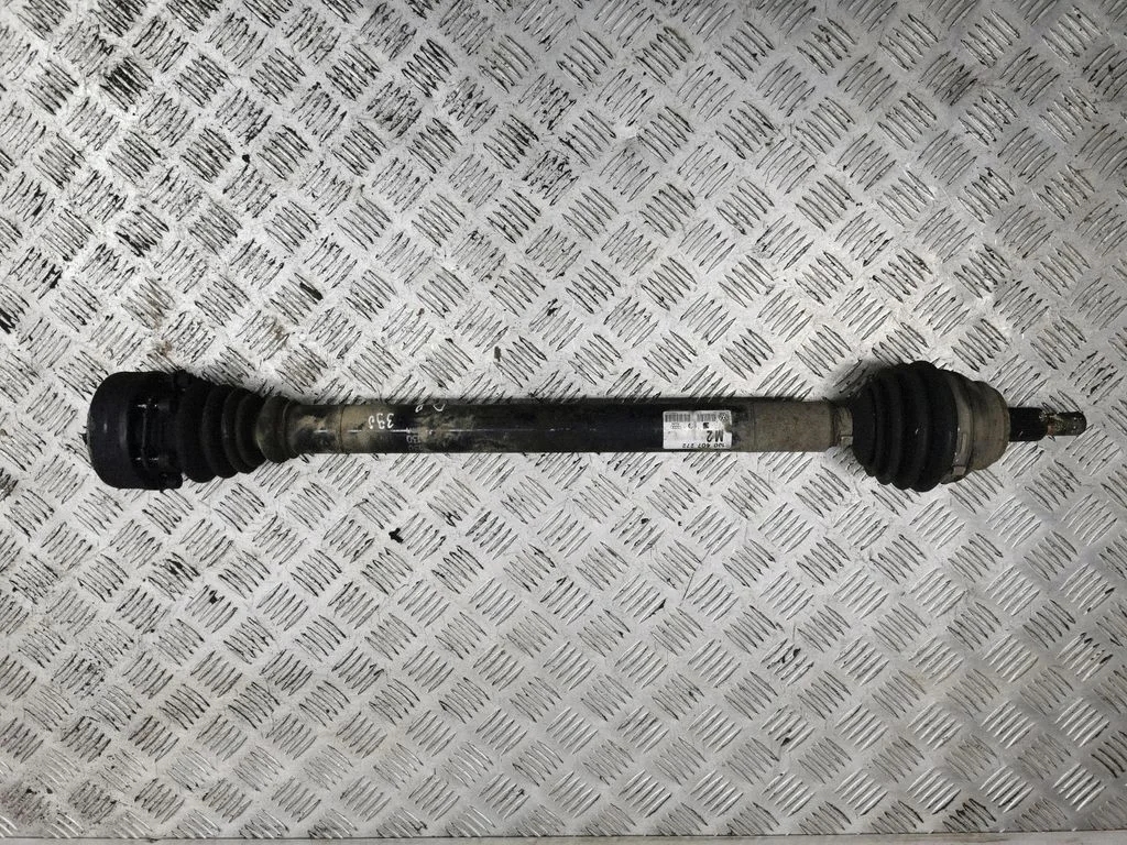 Priekšējā pusass 1JO407272