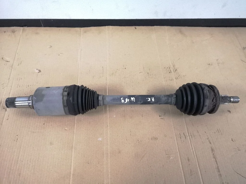 Front driveshaft – left
