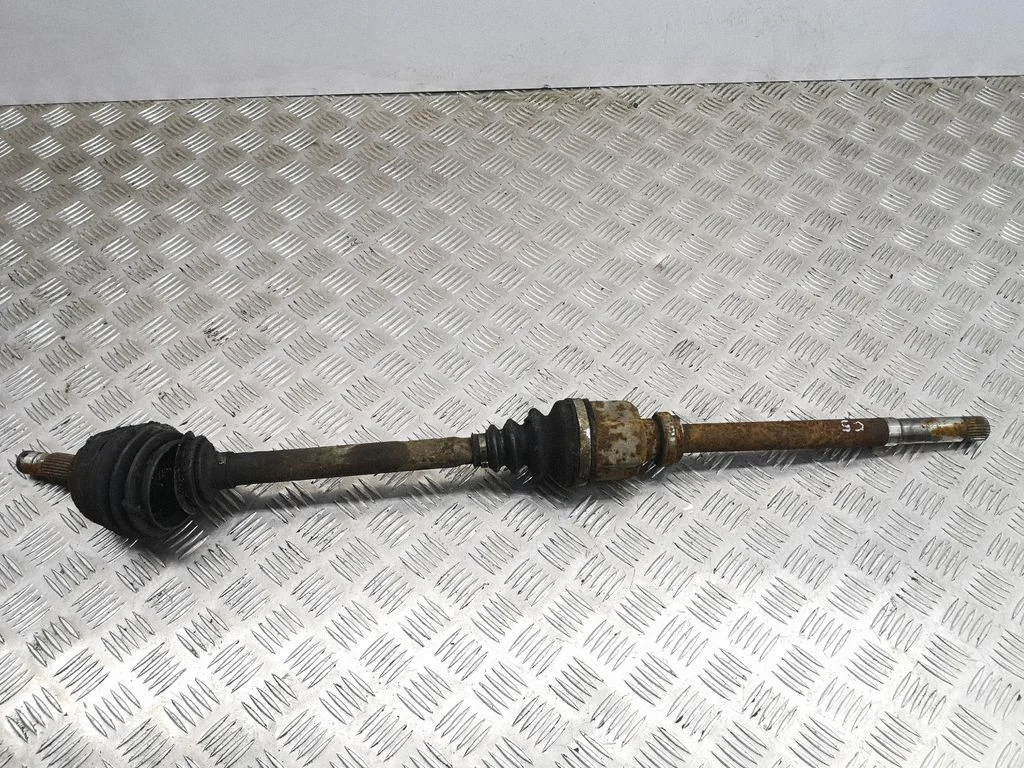 Front driveshaft – right