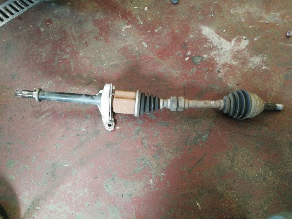 Front driveshaft – right