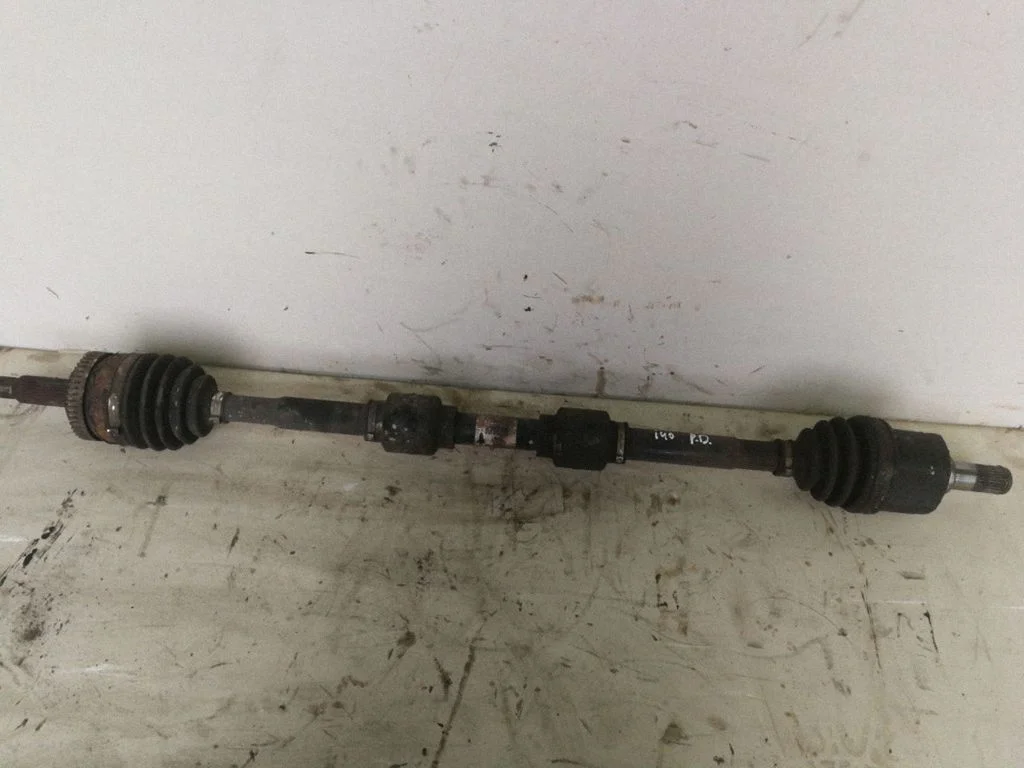 Front driveshaft 495003Z350