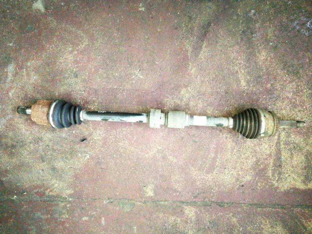Front driveshaft – right