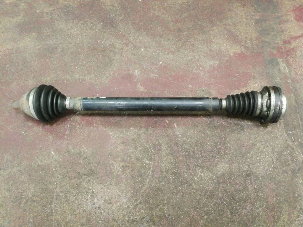 Front driveshaft – right