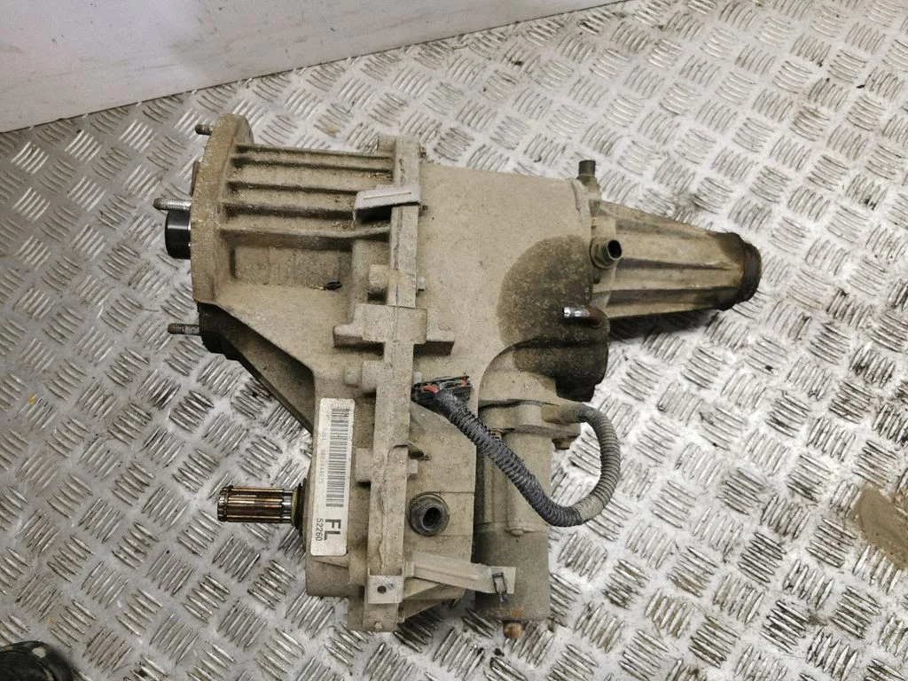 Gearbox transfer box case 24236608