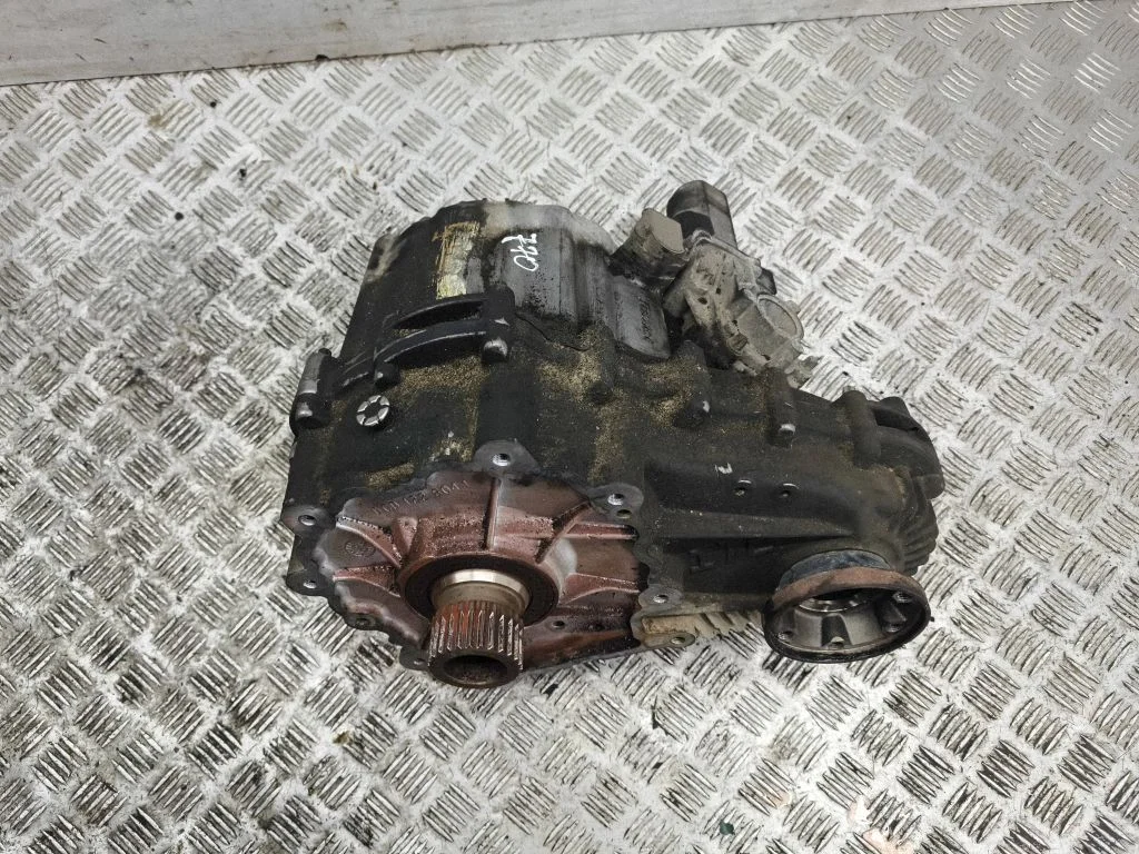 Gearbox transfer box case DCD1228001