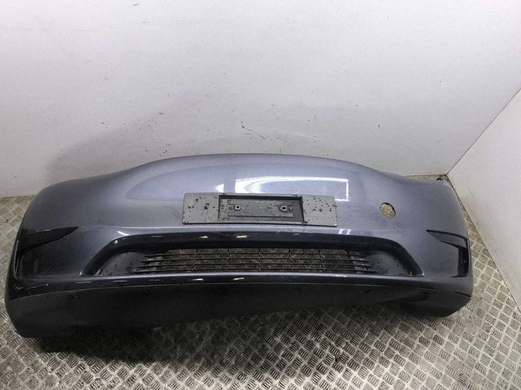 Front bumper 154010406C
