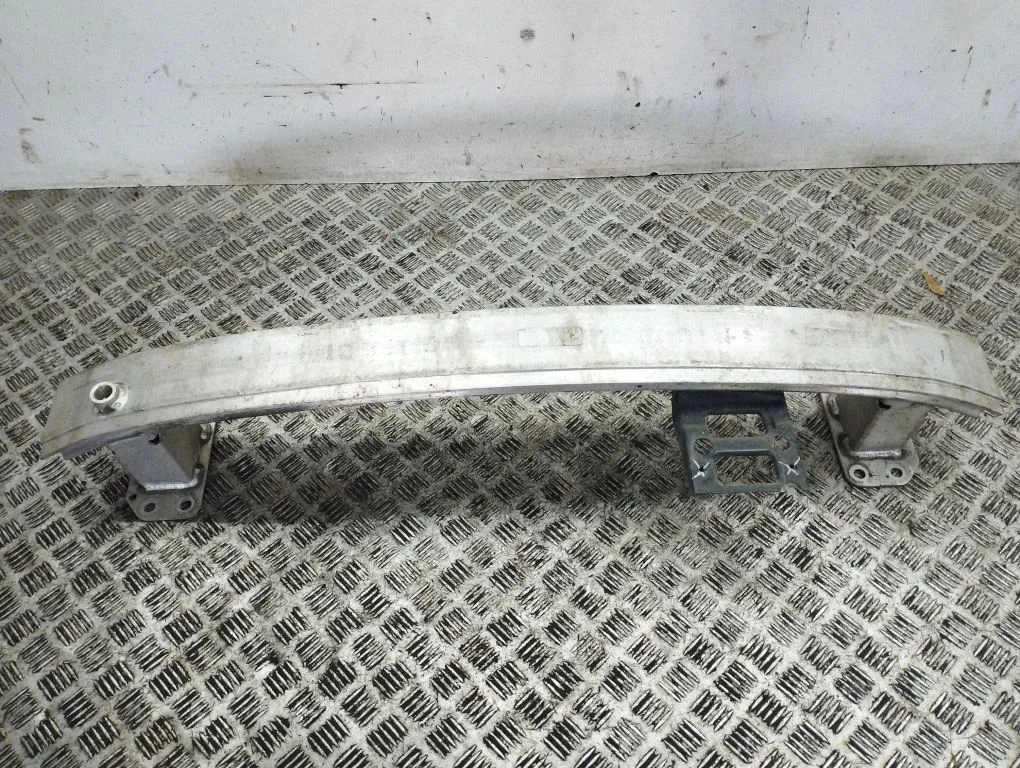 Front bumper cross member