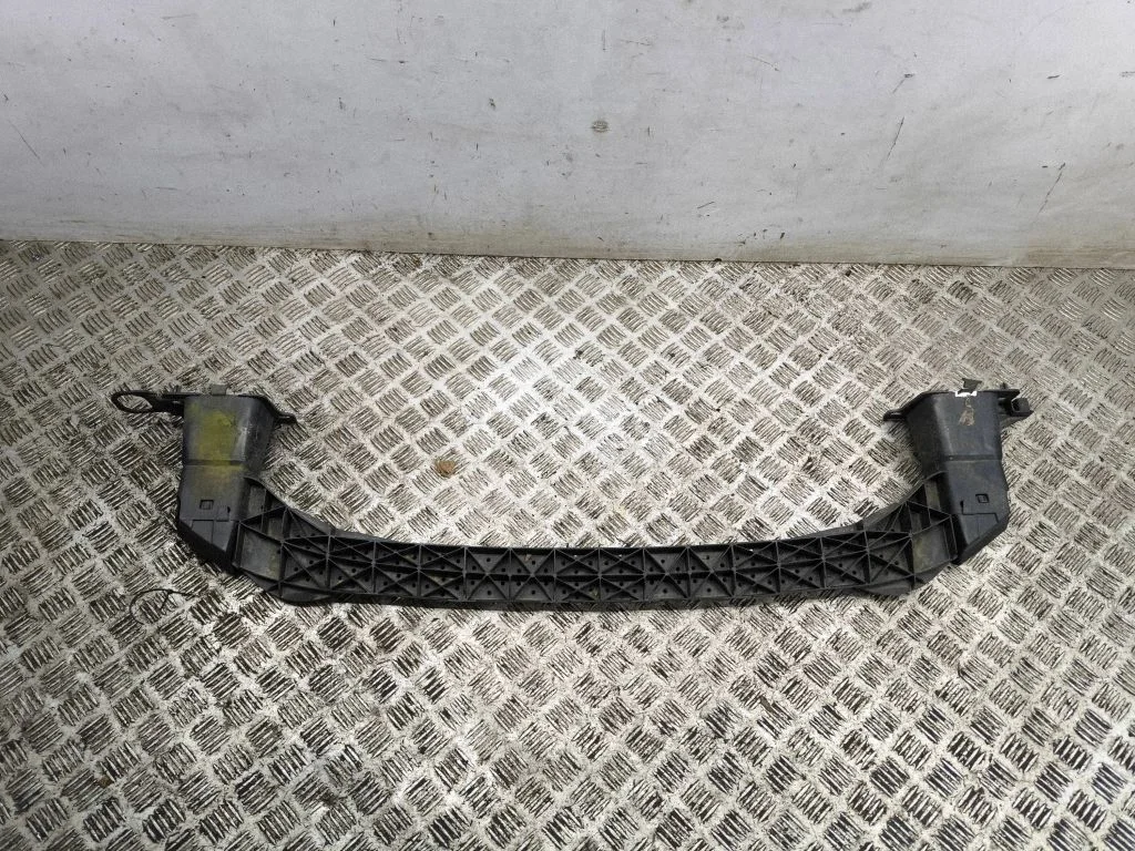 Priekšējā bampera šķērssija 9674894680