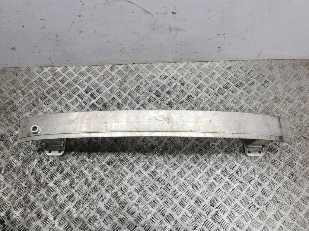Front bumper cross member