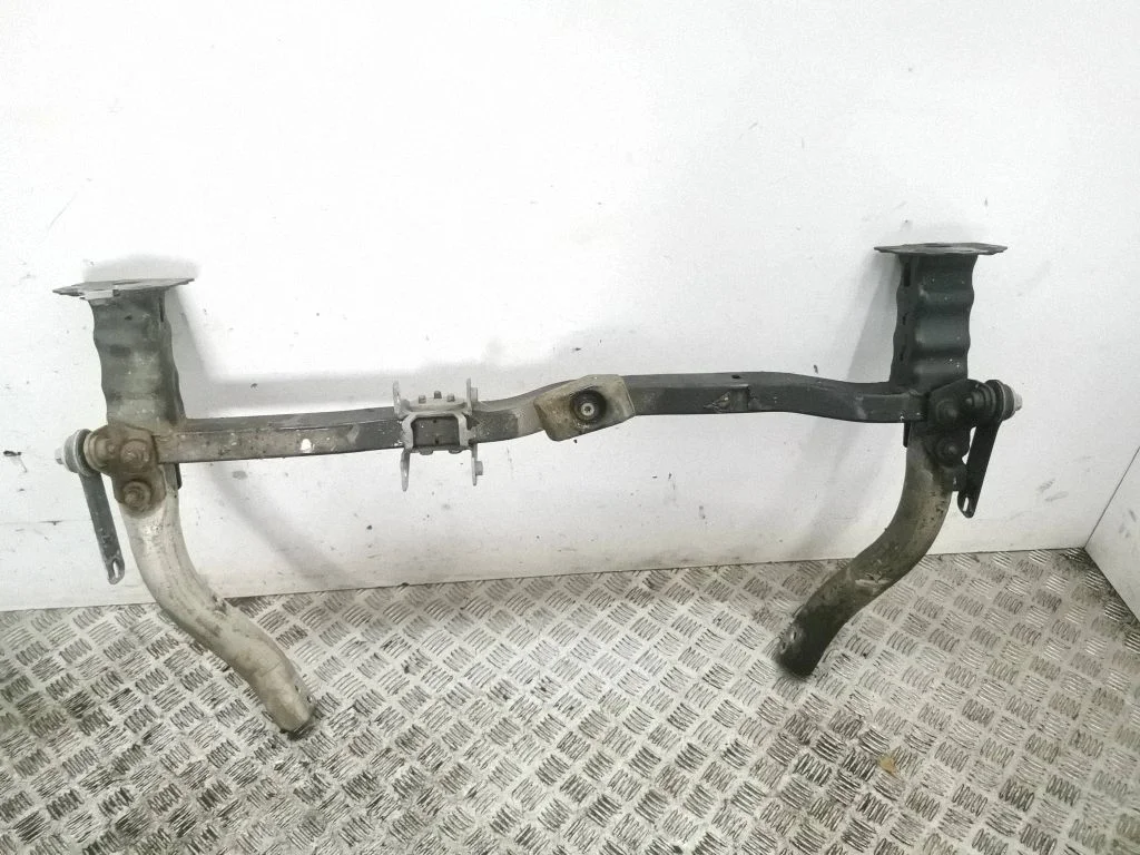 Front bumper cross member