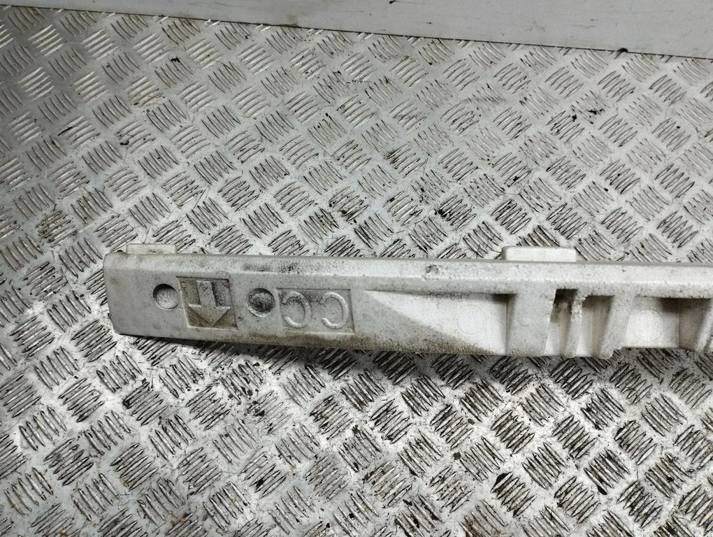 Esistange vahtpolstri tugi 62090CC000