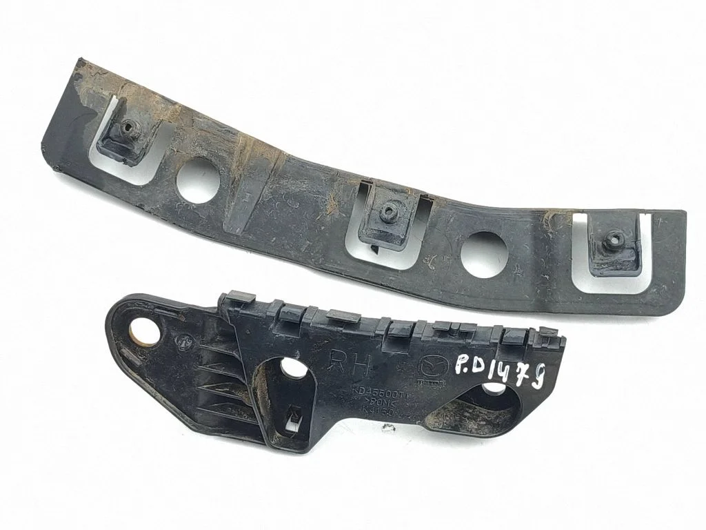 Priekšējā bampera turētājs KD4550153