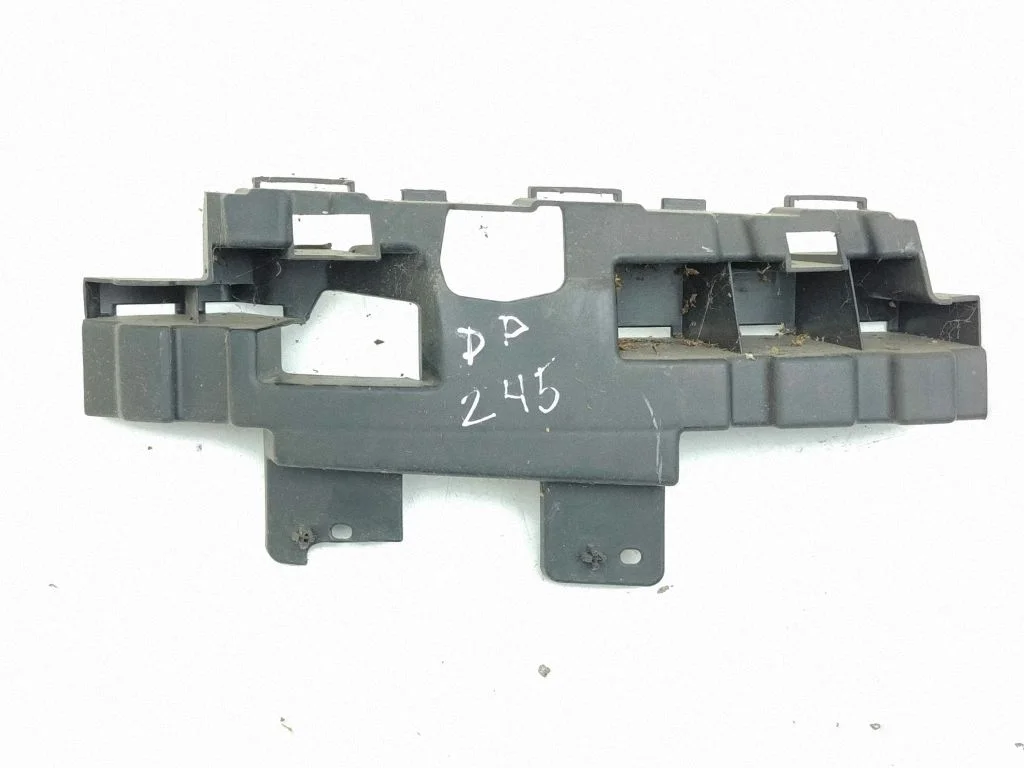 Front bumper mounting bracket 3M5117E856