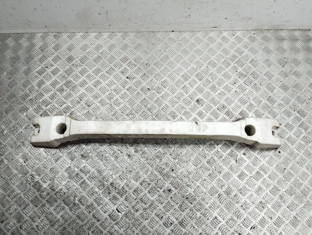 Absorber piankowy zderzaka przedniego KD535011