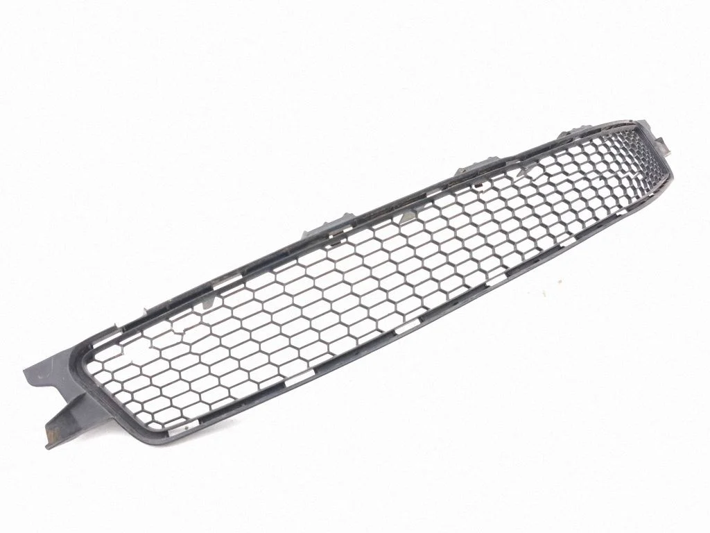Front bumper lower grill 5311353010