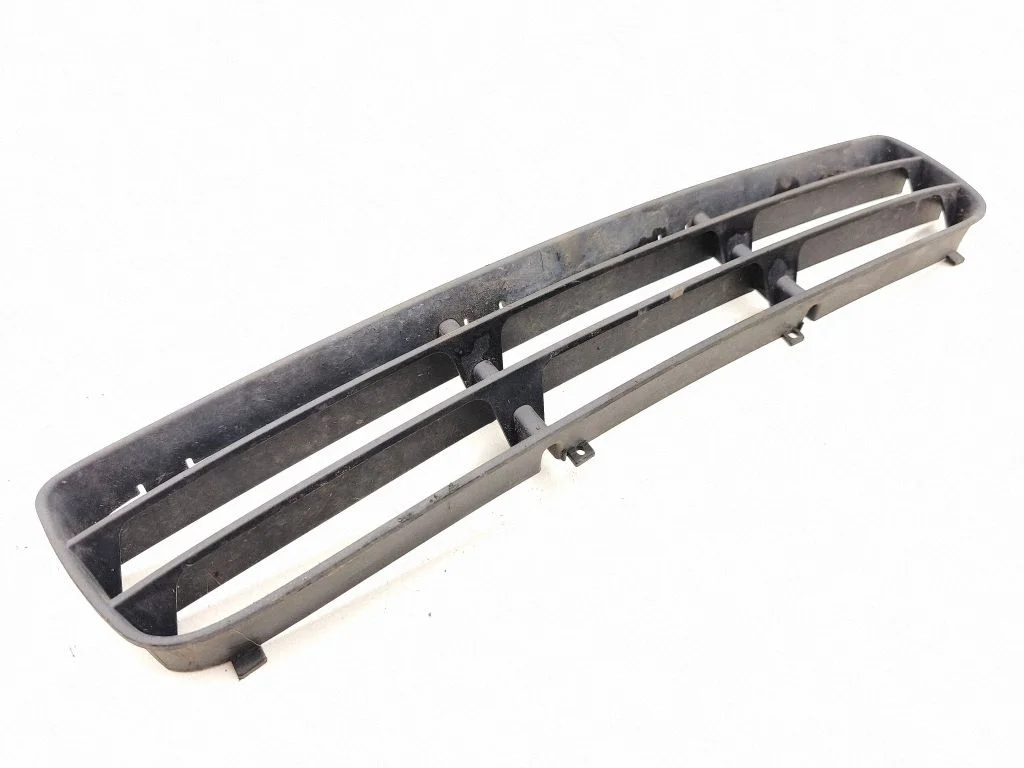 Front bumper lower grill 1J5853677B