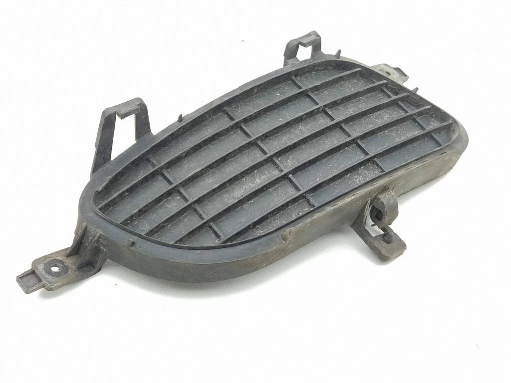 Front bumper lower grill 1698850222