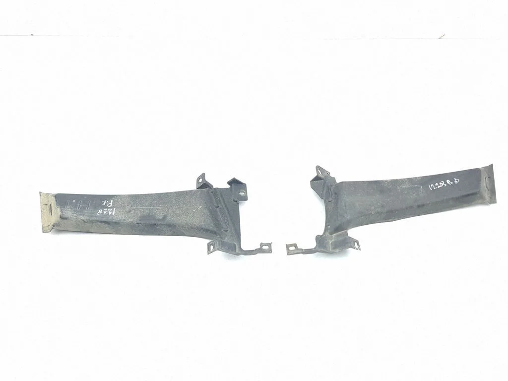 Apakšējās restes (trīs daļu) 6405A111