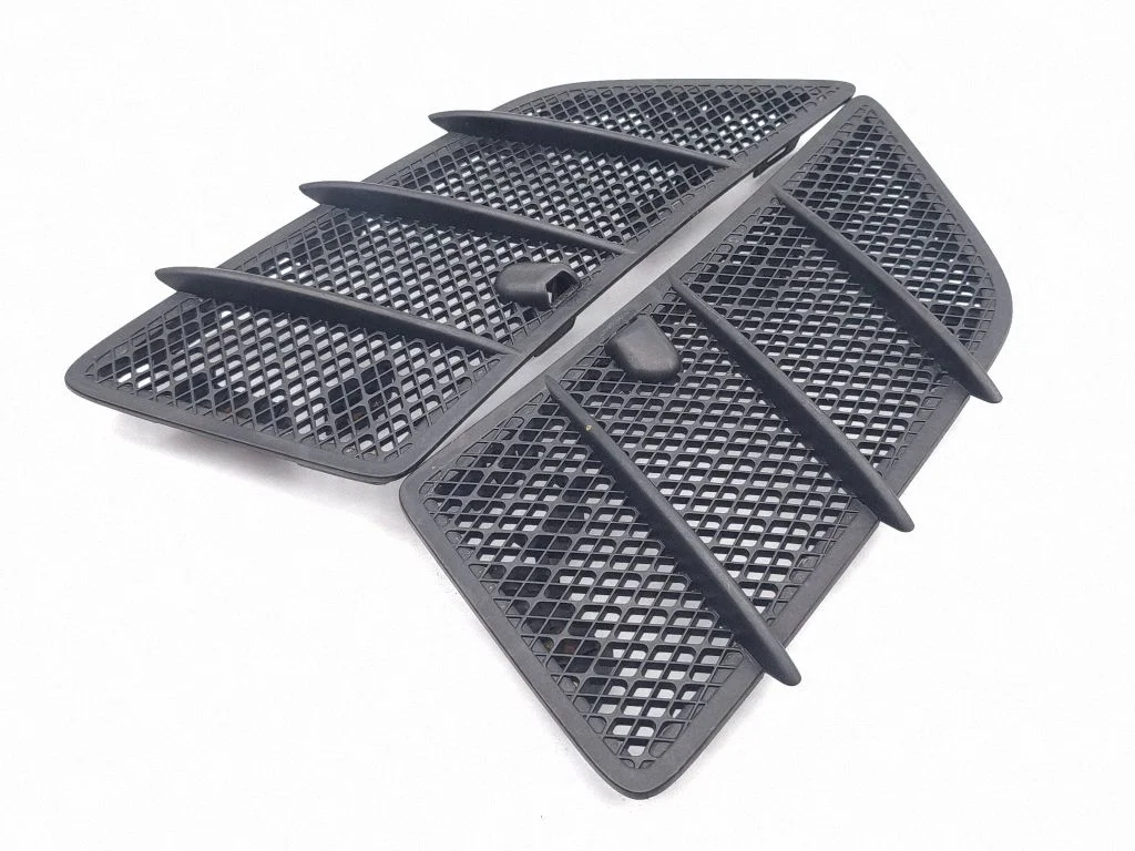 Front bumper lower grill 1648800105