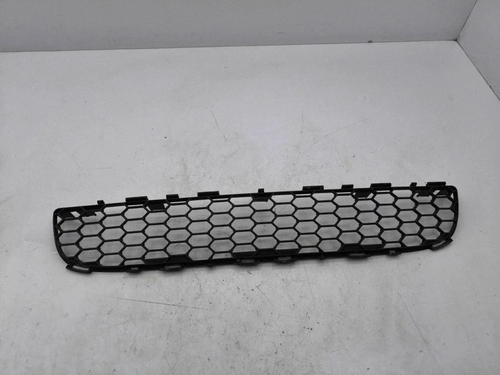 Front bumper lower grill 531120F020