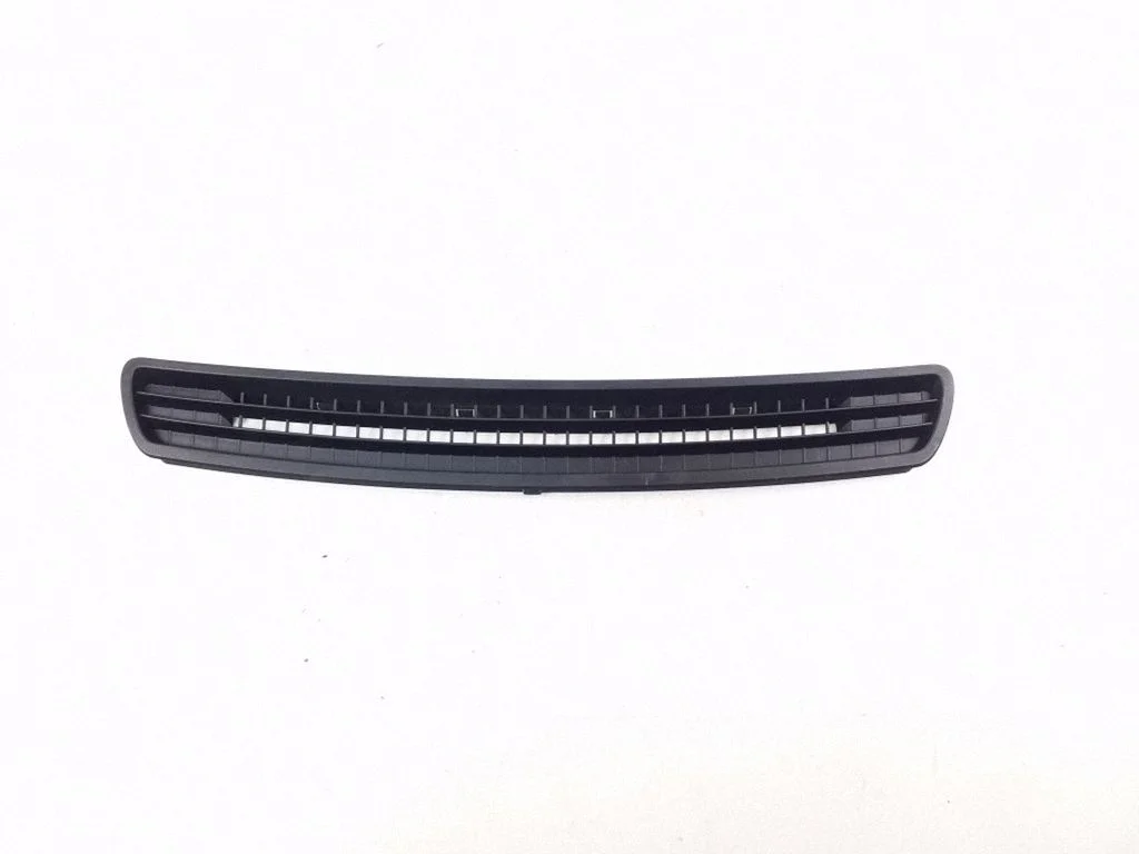 Front bumper lower grill – Nissan Qashqai+2 (2008-2010)