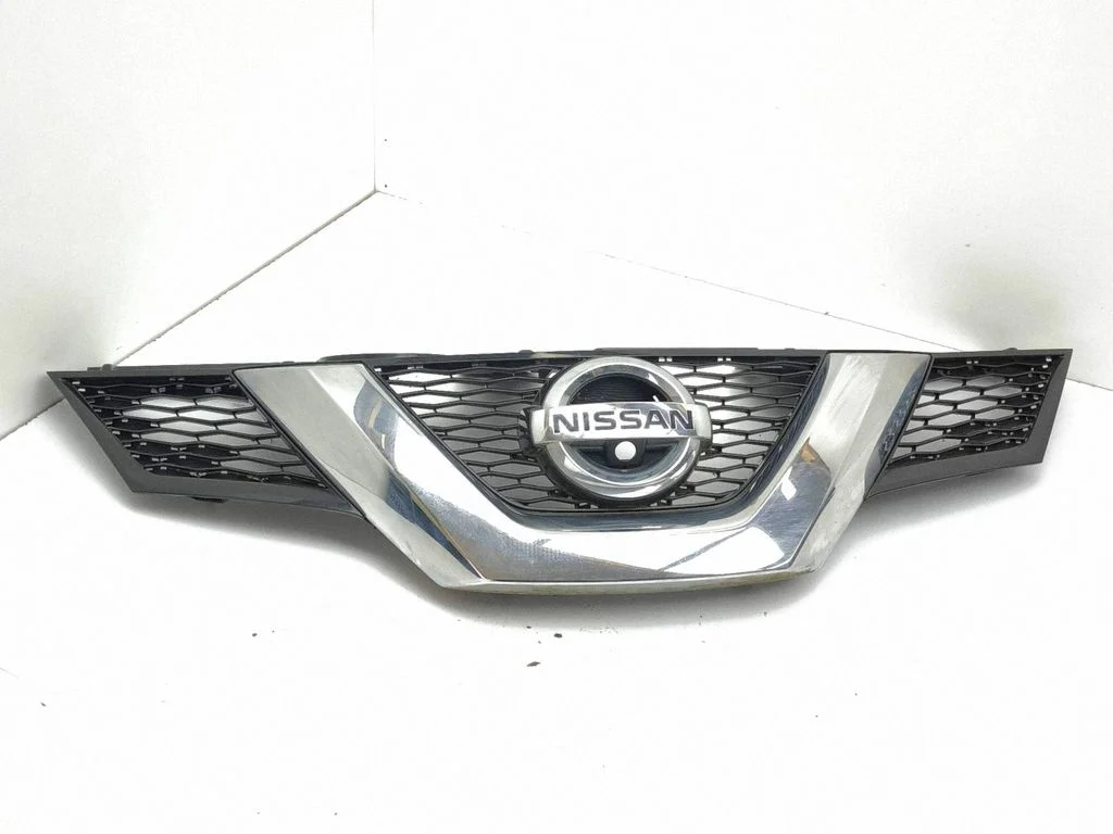 Front bumper upper radiator grill 623104COA