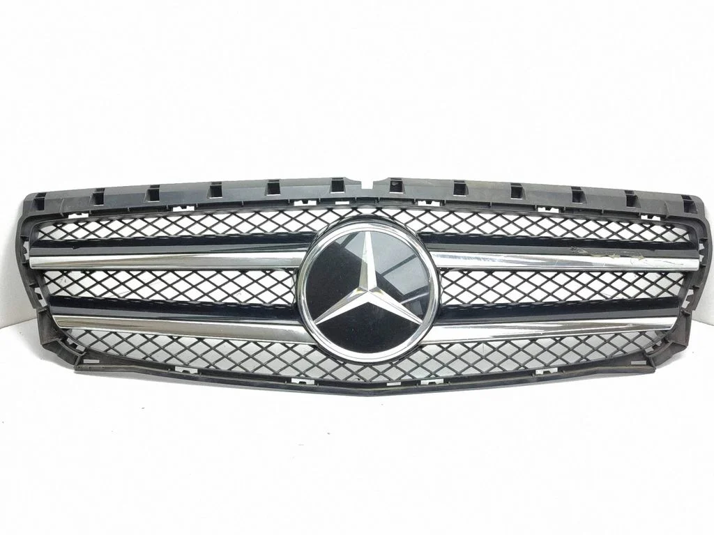 Esistange ülemine radiaatorivõre – Mercedes-Benz B-klass W246 W242 (2011-2017)