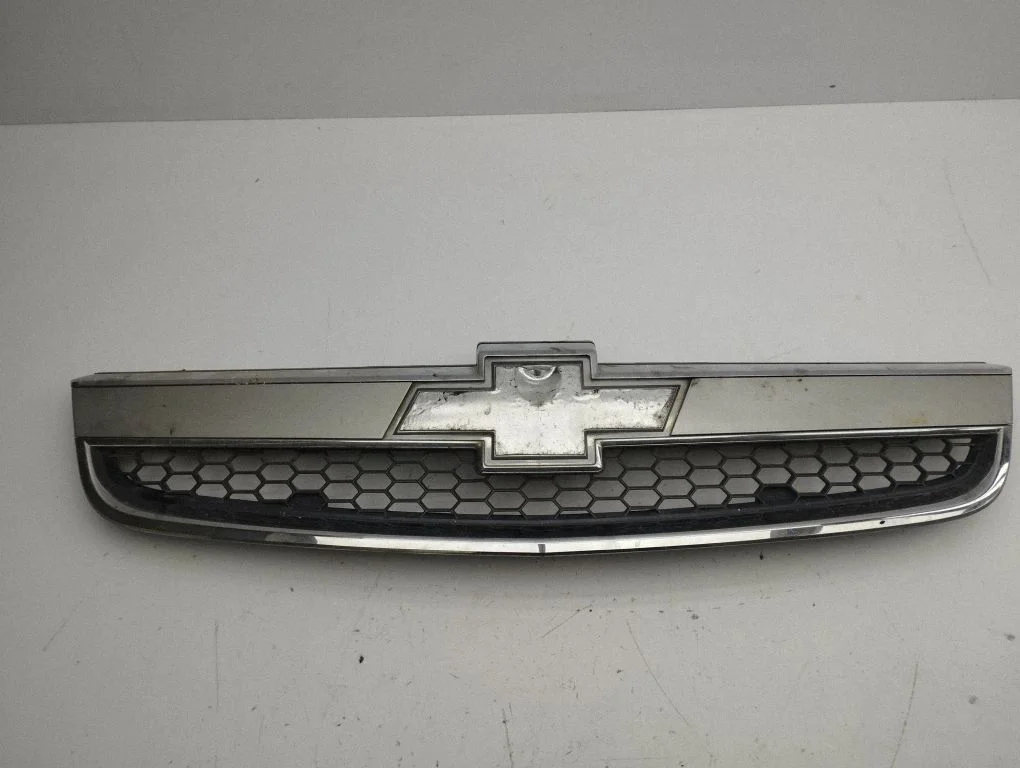 Front bumper upper radiator grill 96442718
