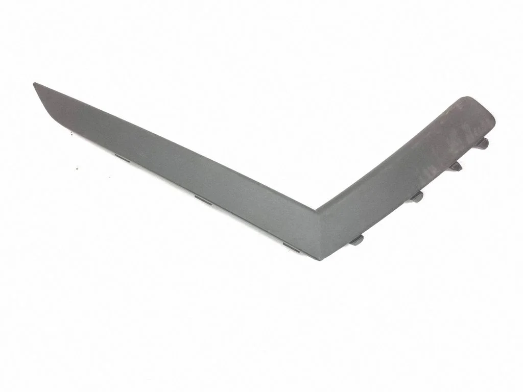 Front bumper splitter molding 5E3807834