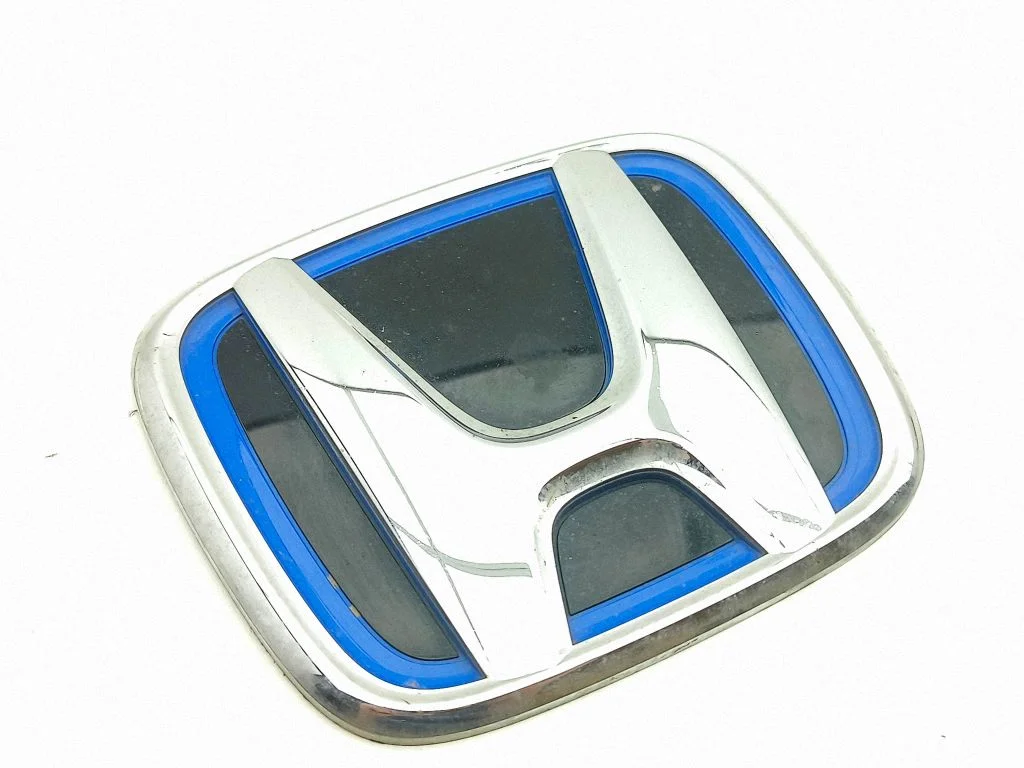 Manufacturer badge logo/emblem 757003M00030