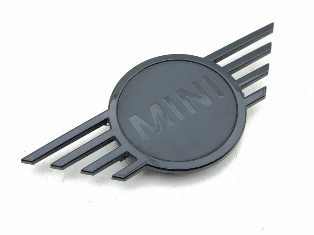 Manufacturer badge logo/emblem