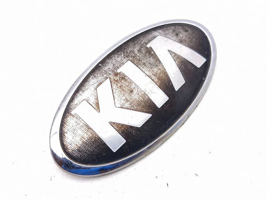 Manufacturer badge logo/emblem 863183T000