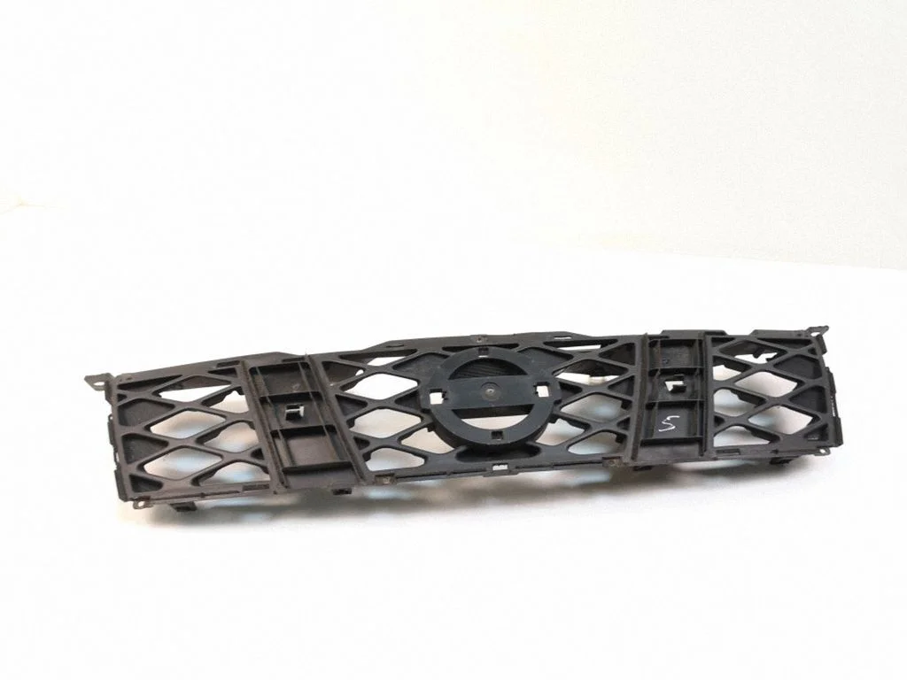 Front bumper upper radiator grill 62310JG40A50A