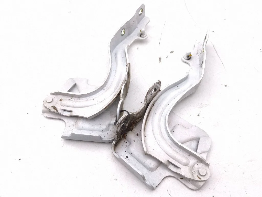 Engine bonnet/hood hinges – KIA Niro (2022-)