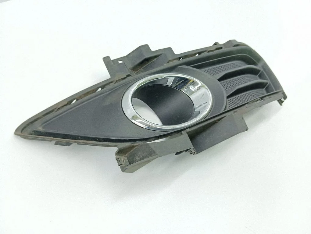 Front fog light trim/grill DS7319953ABW