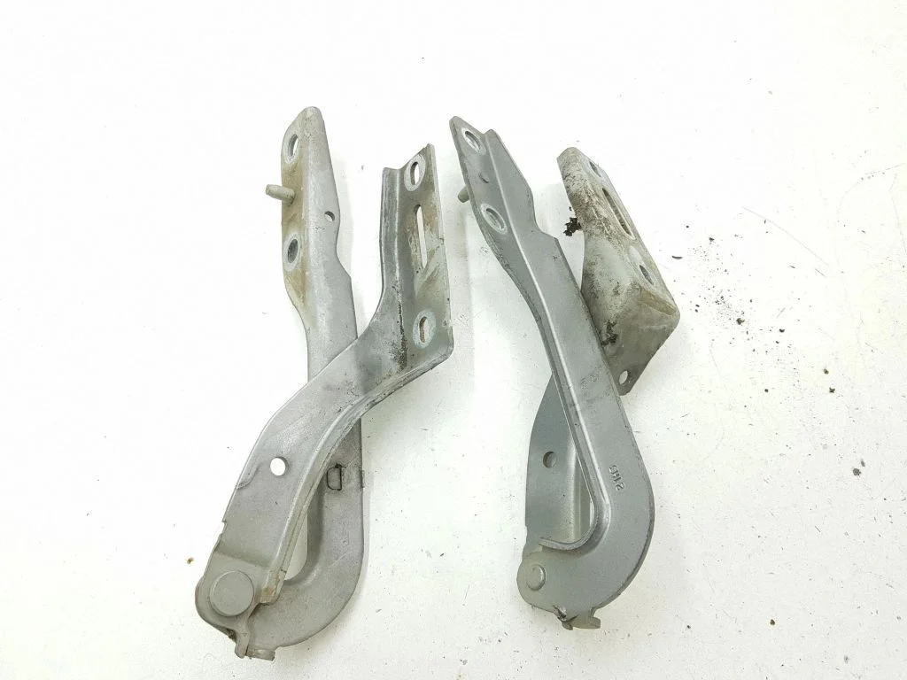 Engine bonnet/hood hinges – Peugeot 307 (2001-2005)