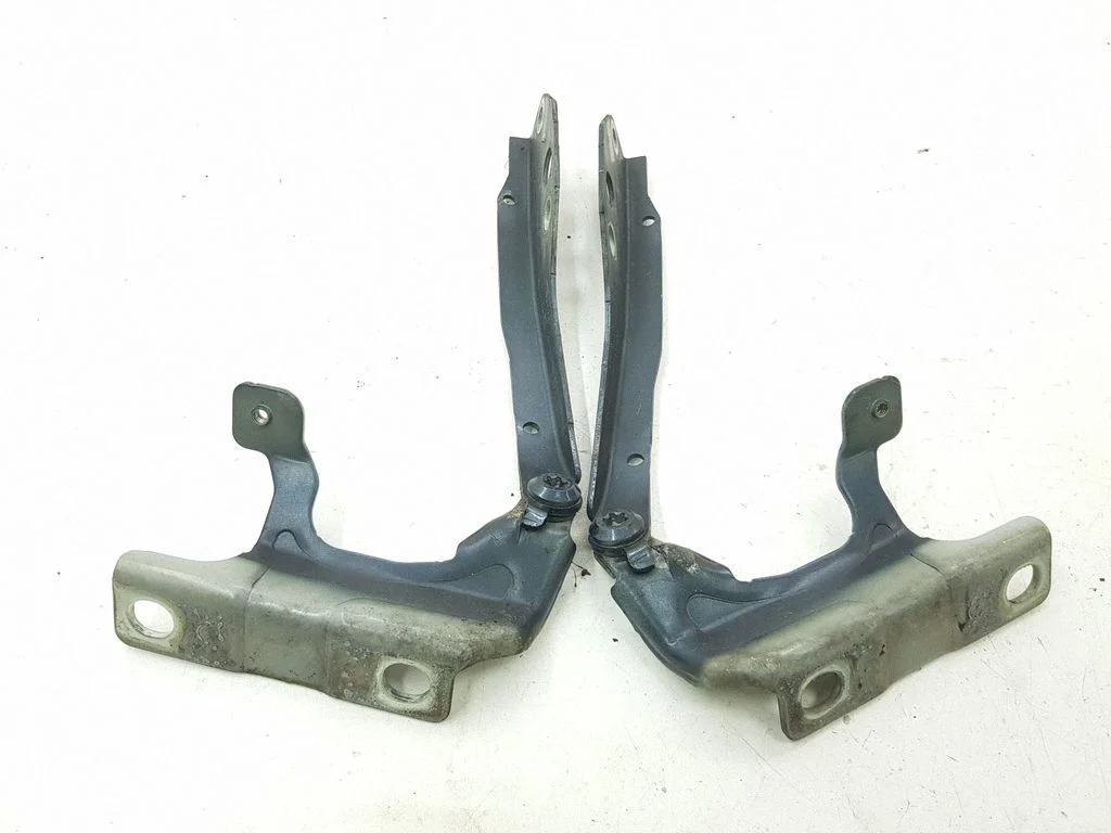 Mootorikapoti hinged 30753598