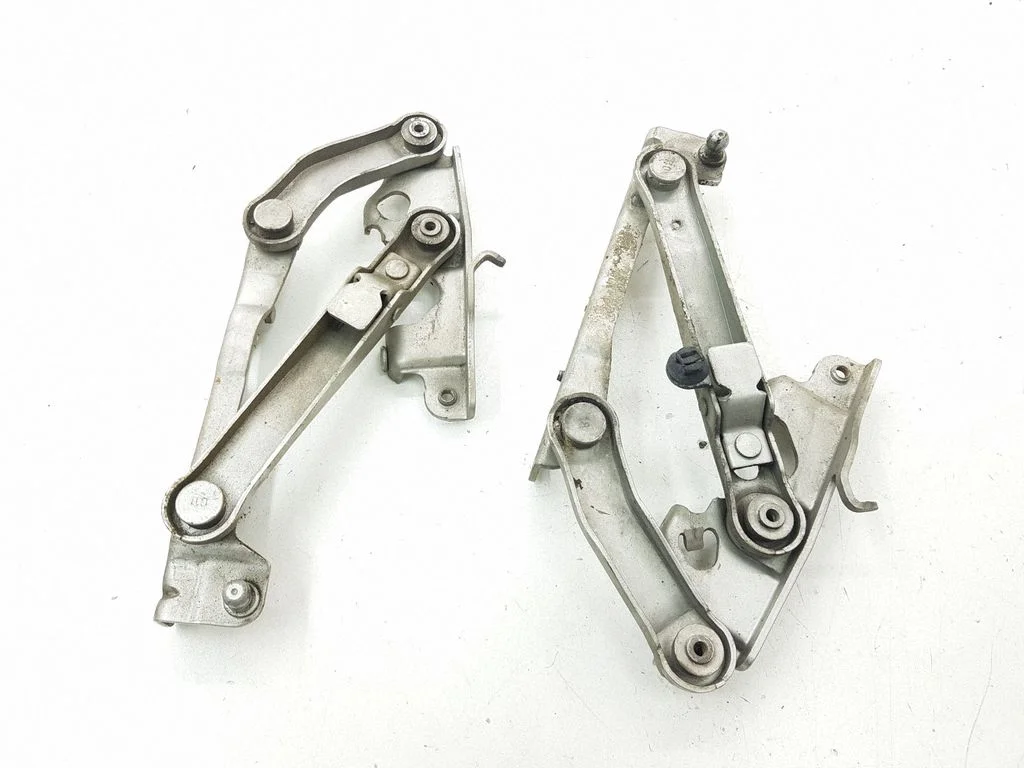 Engine bonnet/hood hinges 2118800128
