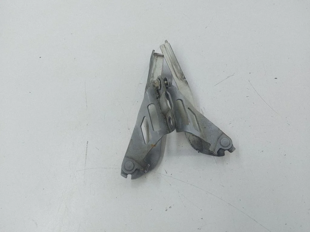 Mootorikapoti hinged – Mazda 3 III (2014-2018)
