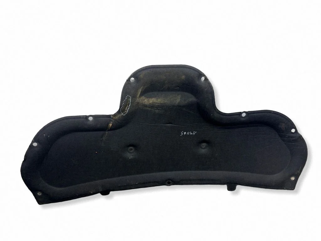 Engine bonnet/hood sound/heat insulation