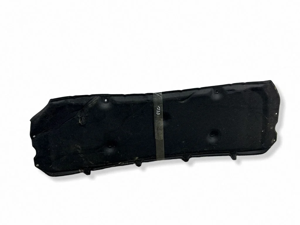 Engine bonnet/hood sound/heat insulation