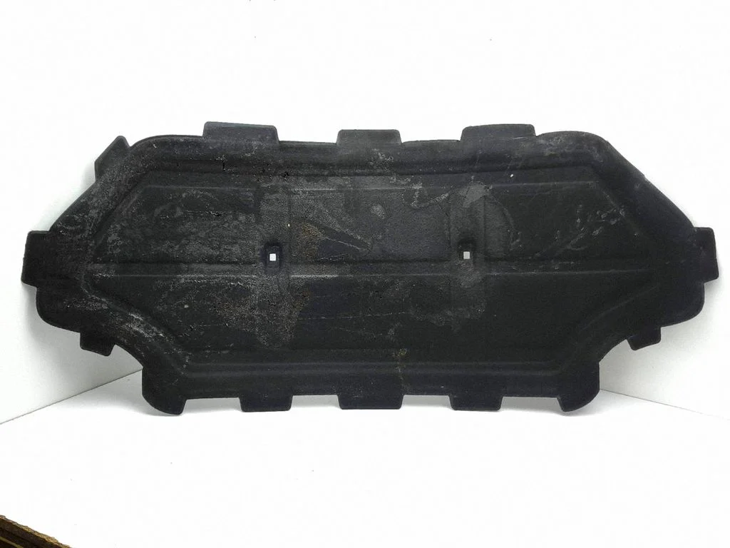 Engine bonnet/hood sound/heat insulation