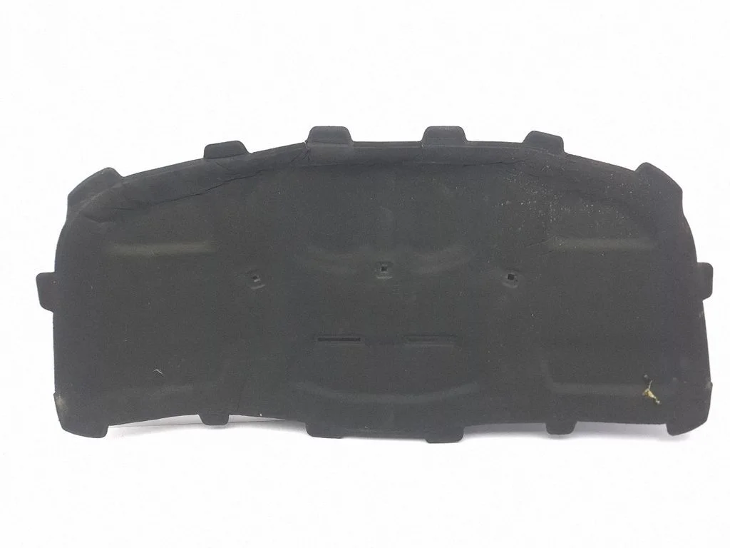 Engine bonnet/hood sound/heat insulation