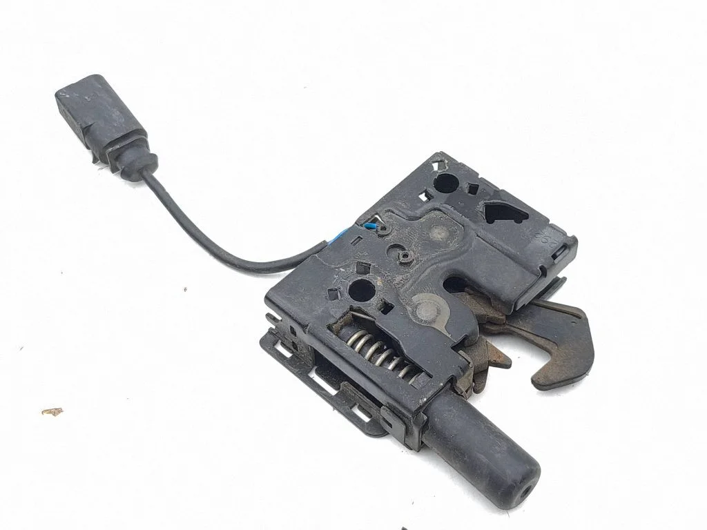 Engine bonnet/hood lock/catch 8W0823509B