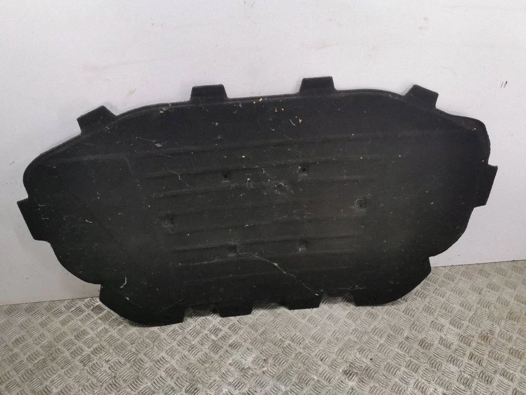 Engine bonnet/hood sound/heat insulation – Audi Q7 4L (2005-2015)