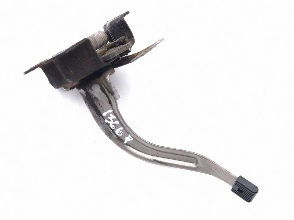 Engine bonnet/hood lock/catch